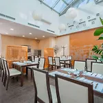 Отель Clarion Congress 4*