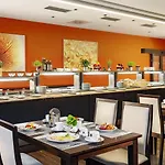 Отель Clarion Congress
