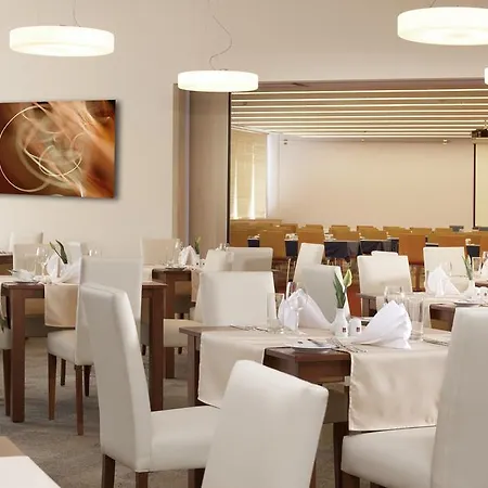 Otel Clarion Congress 4*